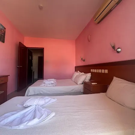 Apart Otel Altinkum