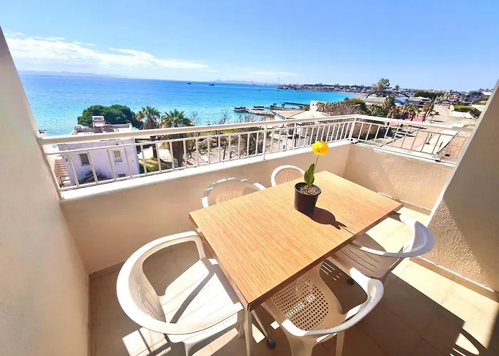 50 Meters To Beach, Sea View 3* Didim