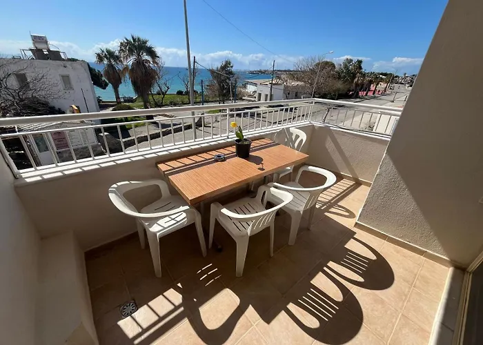 50 Meters To Beach, Sea View Apart-hotel