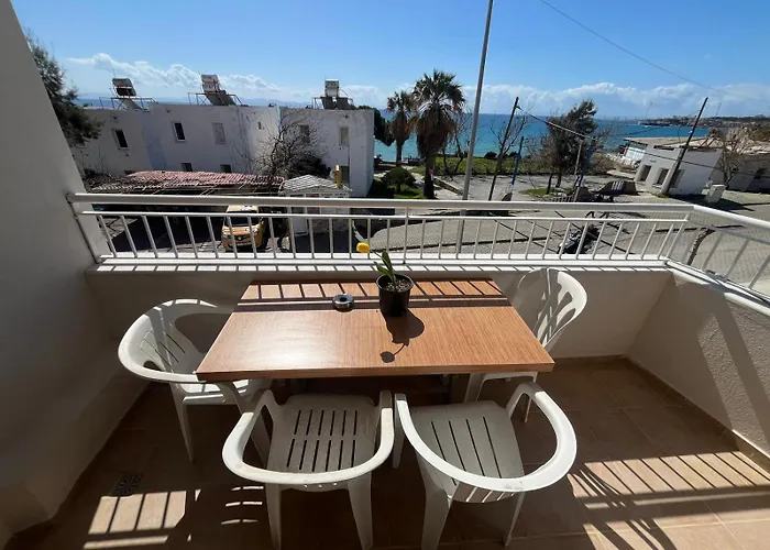 Apart-hotel 50 Meters To Beach, Sea View Didim