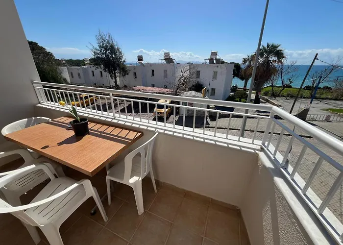 50 Meters To Beach, Sea View Aparthotel Didim
