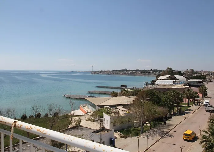 50 Meters To Beach, Sea View Aparthotel
